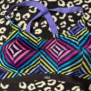 Victoria’s Secret sport brand new without tags 36D sport bra